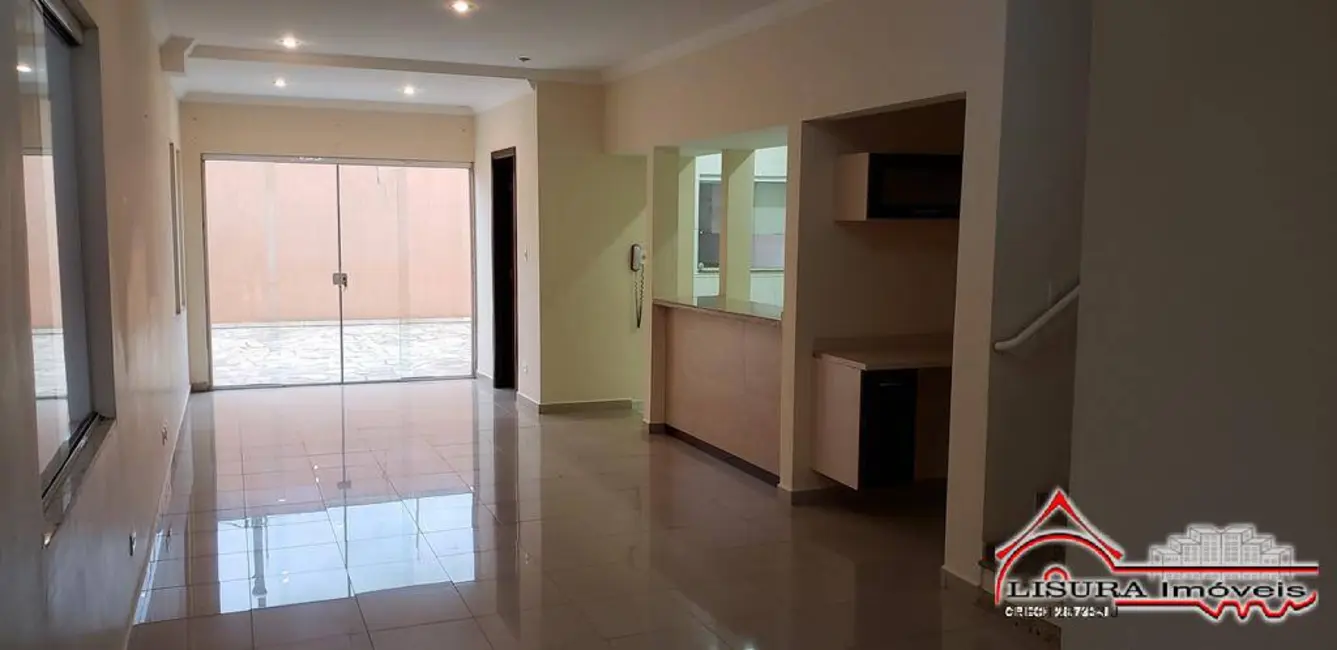 Casa de Condomínio com 3 quartos para alugar, 161m2 em Jardim Santa Maria, Jacarei - SP - imagem 3 Foto 3 de Casa de Condomínio com 3 quartos para alugar, 161m2 em Jardim Santa Maria, Jacarei - SP