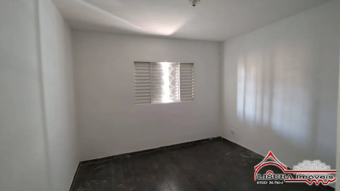 Foto 9 de Casa com 2 quartos à venda, 73m2 em Parque Santo Antônio, Jacarei - SP