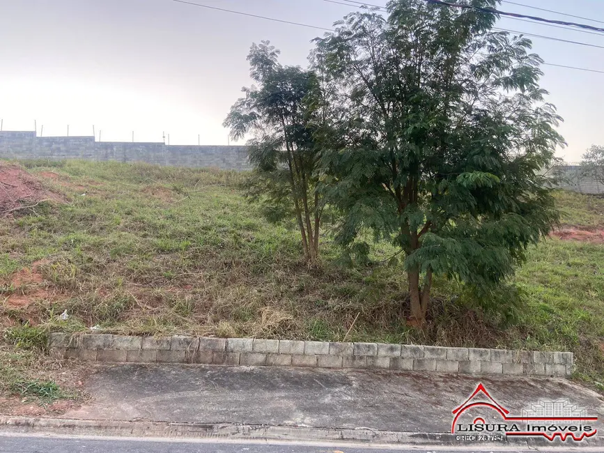 Foto 1 de Terreno / Lote à venda, 154m2 em Jacarei - SP