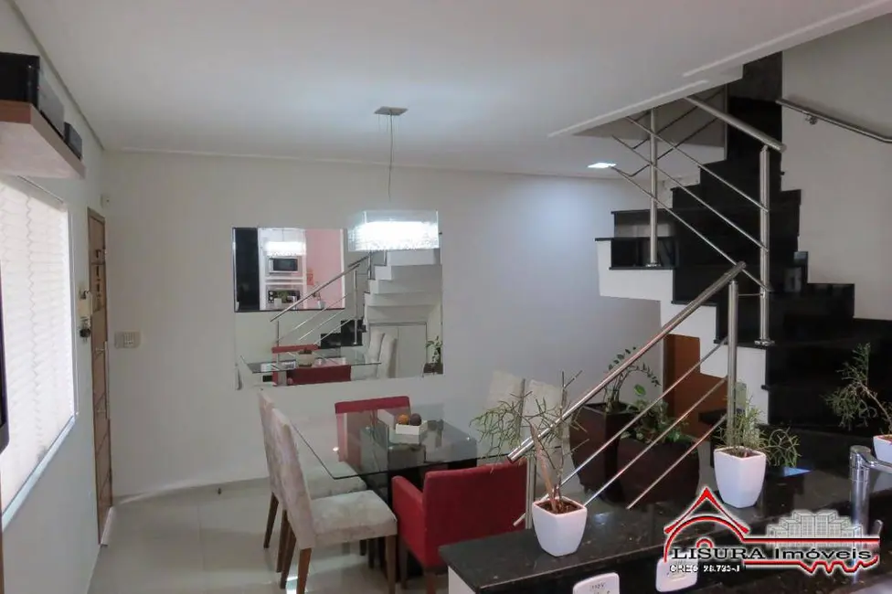 Casa à venda, 161m2 em Loteamento Villa Branca, Jacarei - SP - imagem 5 Foto 5 de Casa à venda, 161m2 em Loteamento Villa Branca, Jacarei - SP