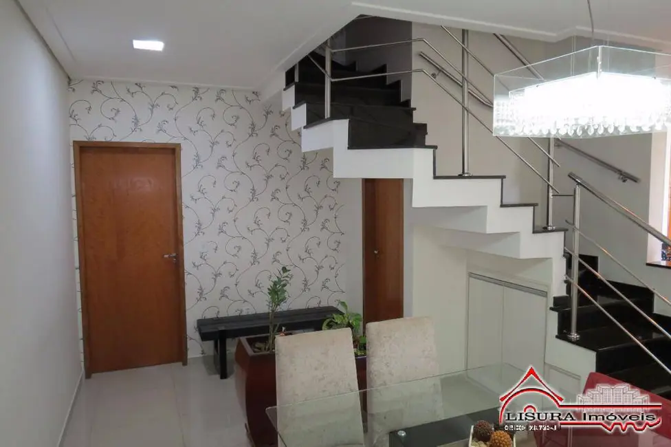 Foto 10 de Casa à venda, 161m2 em Loteamento Villa Branca, Jacarei - SP