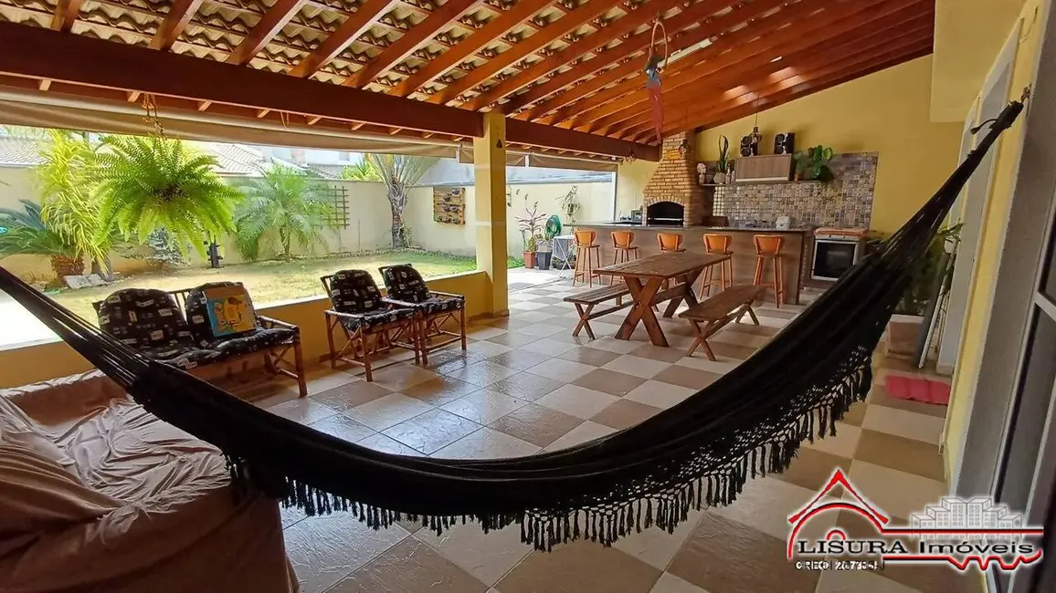 Foto 1 de Casa de Condomínio com 3 quartos à venda, 106m2 em Loteamento Villa Branca, Jacarei - SP