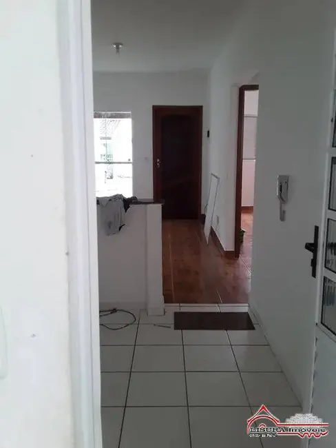 Foto 9 de Casa de Condomínio com 2 quartos à venda, 81m2 em Jardim Colônia, Jacarei - SP