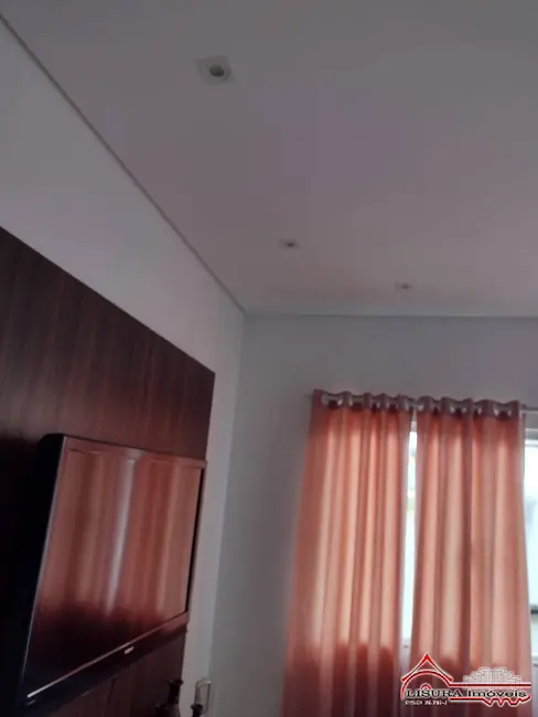 Foto 5 de Casa com 4 quartos à venda, 155m2 em Parque dos Príncipes, Jacarei - SP