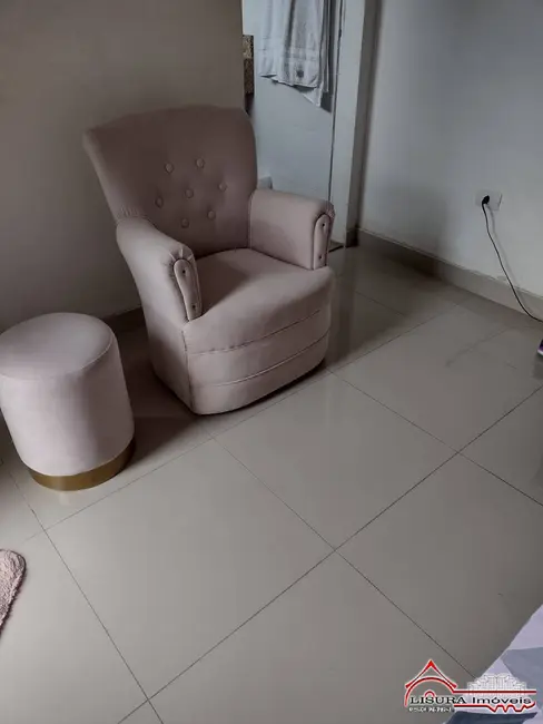 Foto 9 de Casa com 4 quartos à venda, 155m2 em Parque dos Príncipes, Jacarei - SP