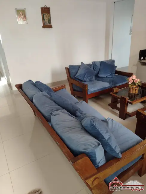 Foto 3 de Casa com 4 quartos à venda, 155m2 em Parque dos Príncipes, Jacarei - SP