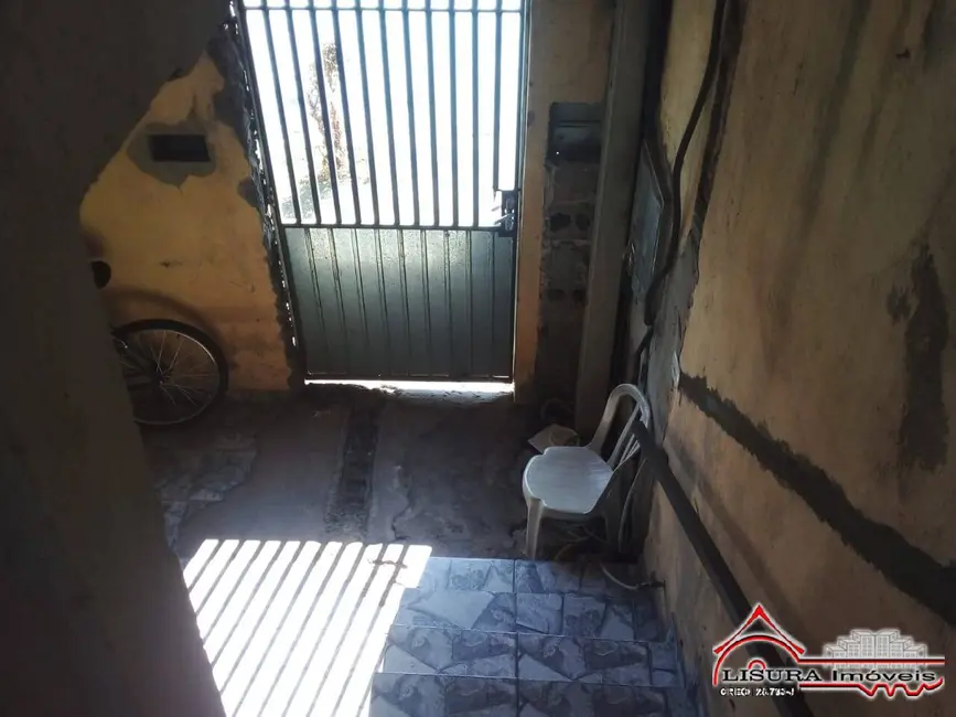 Foto 5 de Casa com 4 quartos à venda, 155m2 em Parque dos Príncipes, Jacarei - SP