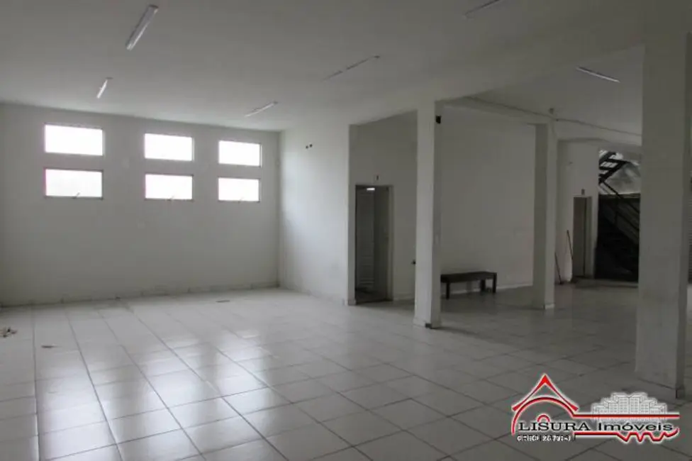 Sala Comercial para alugar, 300m2 em Centro, Jacarei - SP - imagem 5 Foto 5 de Sala Comercial para alugar, 300m2 em Centro, Jacarei - SP