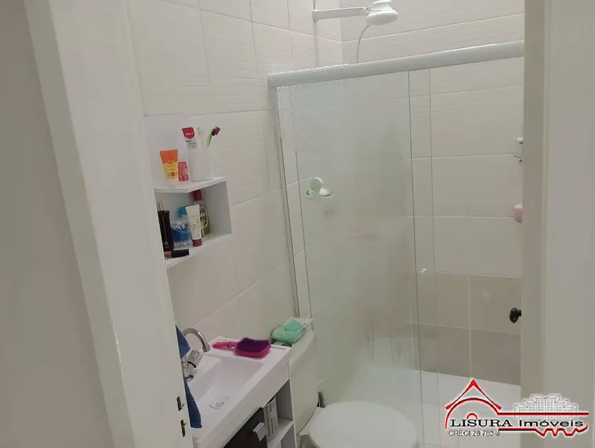 Foto 9 de Casa de Condomínio com 2 quartos à venda, 60m2 em Jardim Santa Marina, Jacarei - SP