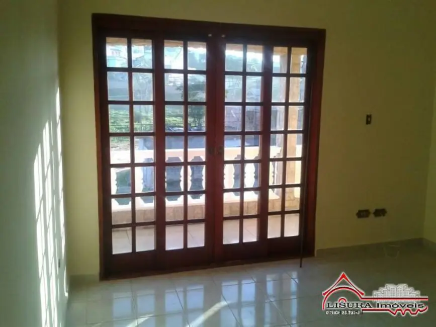 Foto 8 de Casa com 3 quartos à venda, 195m2 em Parque dos Príncipes, Jacarei - SP