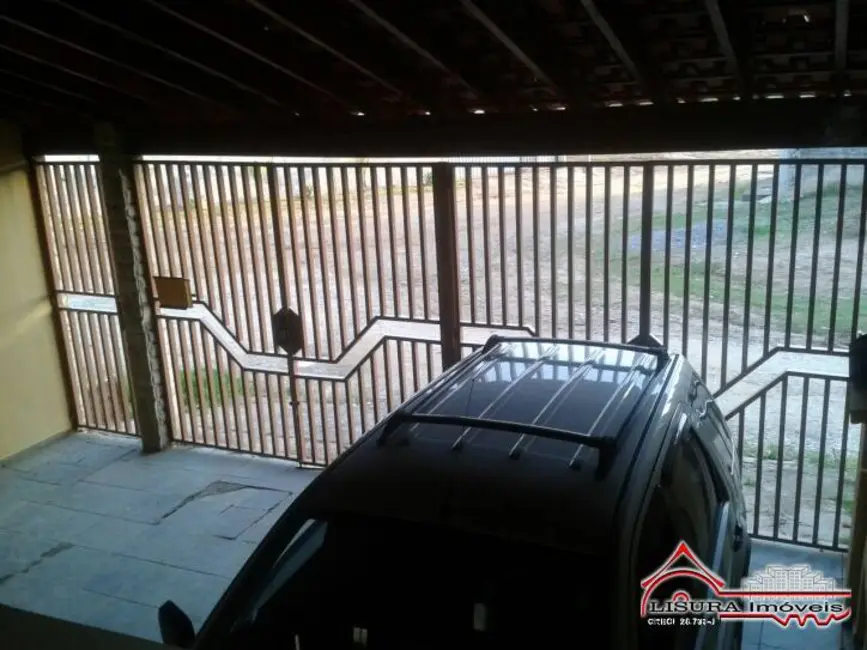 Foto 3 de Casa com 3 quartos à venda, 195m2 em Parque dos Príncipes, Jacarei - SP