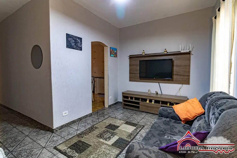 Foto 8 de Casa com 3 quartos à venda, 160m2 em Jardim das Indústrias, Jacarei - SP