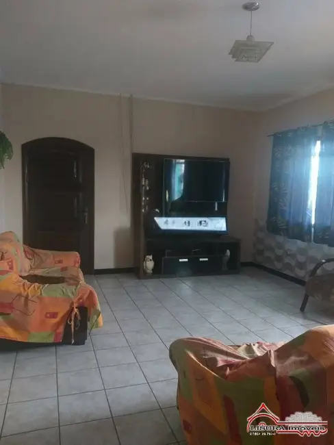 Foto 6 de Casa com 3 quartos à venda, 247m2 em Centro, Jacarei - SP