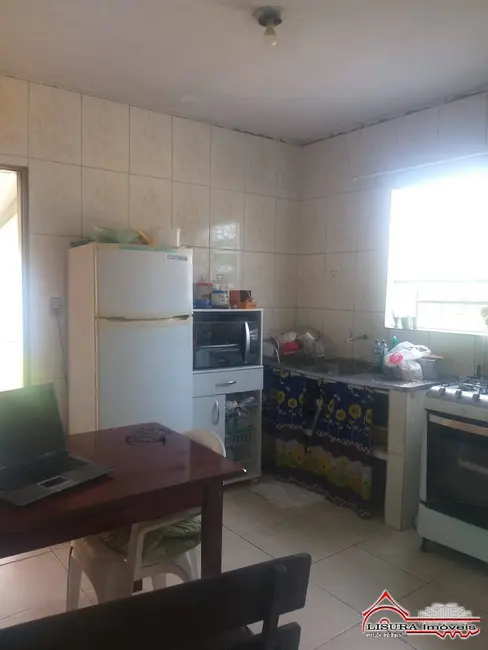 Foto 8 de Casa com 2 quartos à venda, 310m2 em Jardim Emília, Jacarei - SP