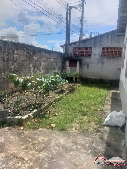 Foto 3 de Casa com 2 quartos à venda, 310m2 em Jardim Emília, Jacarei - SP