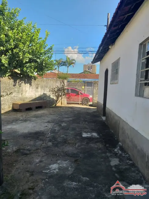 Foto 4 de Casa com 2 quartos à venda, 310m2 em Jardim Emília, Jacarei - SP