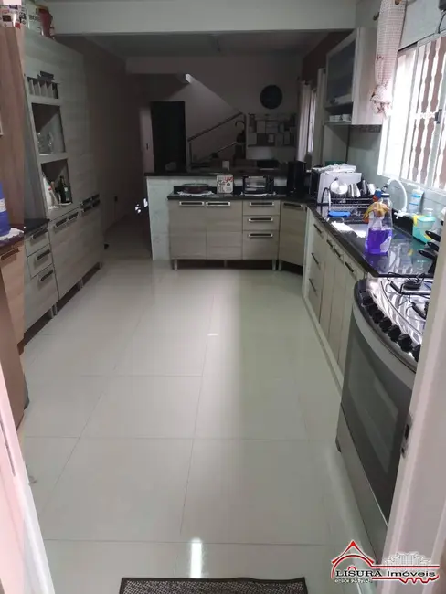 Foto 6 de Casa com 3 quartos à venda, 200m2 em Cidade Salvador, Jacarei - SP