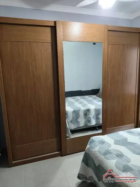 Foto 6 de Casa com 4 quartos à venda, 180m2 em Loteamento Villa Branca, Jacarei - SP