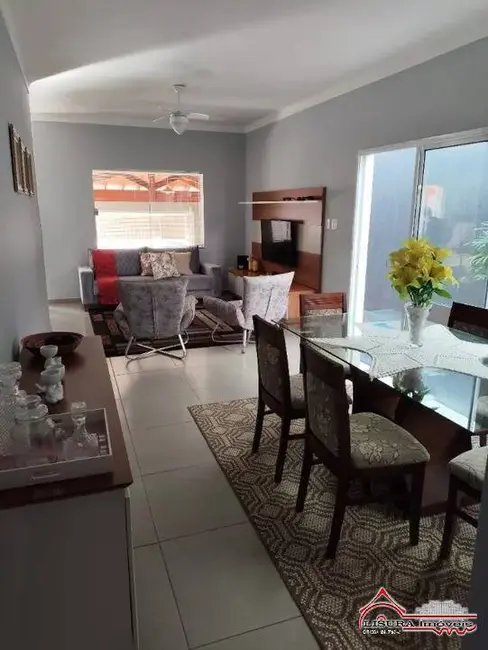 Foto 5 de Casa com 4 quartos à venda, 180m2 em Loteamento Villa Branca, Jacarei - SP
