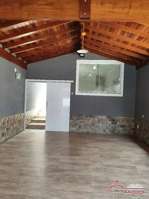 Foto 1 de Casa com 4 quartos à venda, 180m2 em Loteamento Villa Branca, Jacarei - SP