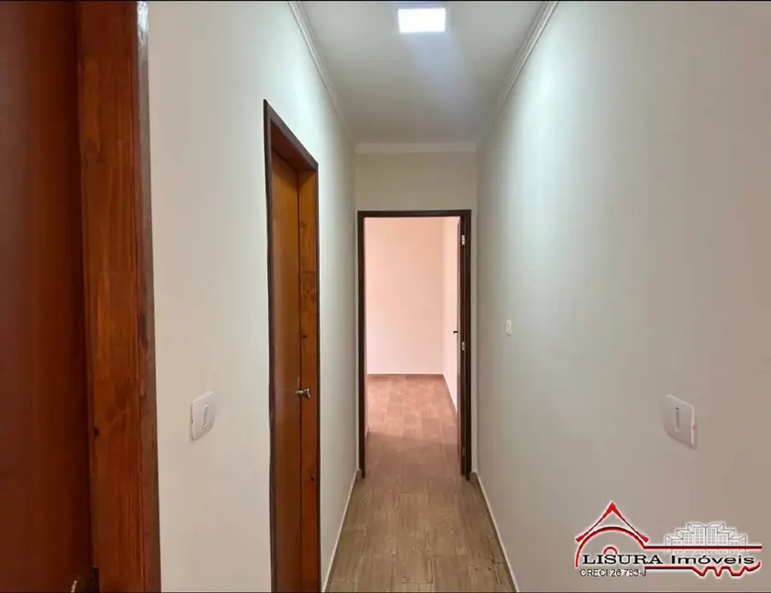 Foto 9 de Casa com 2 quartos à venda, 70m2 em Parque Santo Antônio, Jacarei - SP
