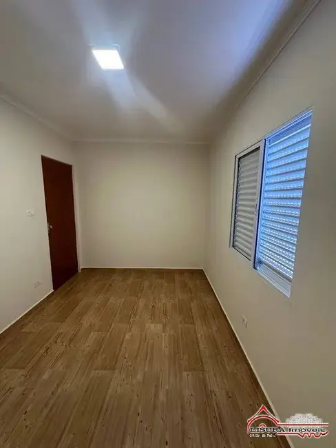 Foto 7 de Casa com 2 quartos à venda, 70m2 em Parque Santo Antônio, Jacarei - SP