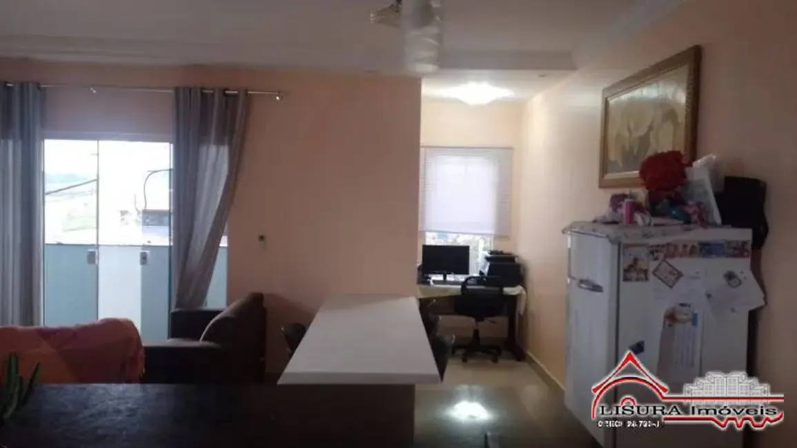 Foto 3 de Casa com 3 quartos à venda, 150m2 em Primeiro de Maio, Jacarei - SP