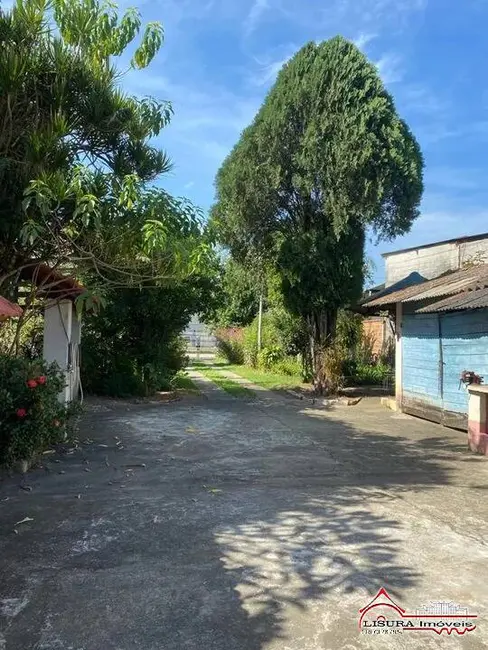 Foto 3 de Chácara com 3 quartos à venda, 137m2 em Jardim São Gabriel, Jacarei - SP