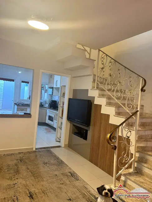 Casa de Condomínio com 2 quartos à venda, 146m2 em Jardim Santa Maria, Jacarei - SP - imagem 2 Foto 2 de Casa de Condomínio com 2 quartos à venda, 146m2 em Jardim Santa Maria, Jacarei - SP