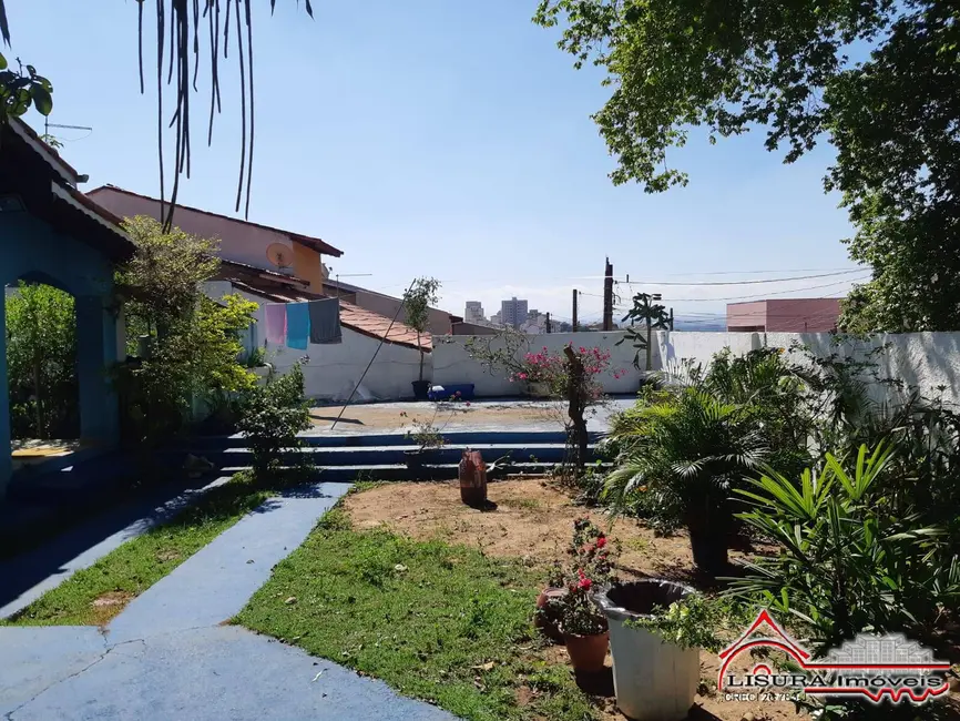 Foto 4 de Casa com 3 quartos à venda, 598m2 em Parque Santo Antônio, Jacarei - SP