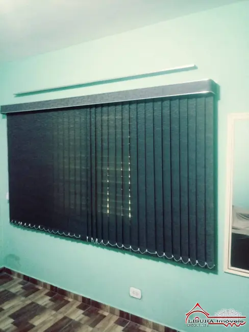 Foto 3 de Casa à venda, 120m2 em Parque Santo Antônio, Jacarei - SP