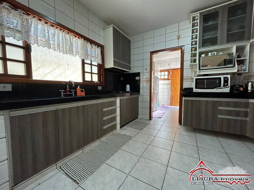 Foto 9 de Casa com 4 quartos à venda, 220m2 em Jardim Santa Maria, Jacarei - SP