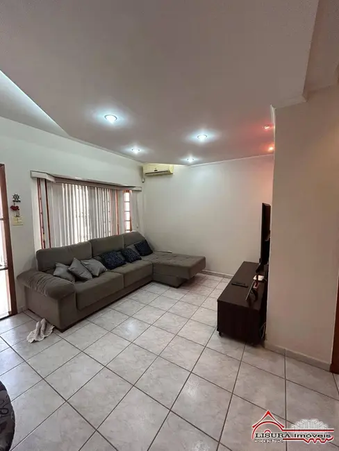 Foto 6 de Casa com 4 quartos à venda, 220m2 em Jardim Santa Maria, Jacarei - SP