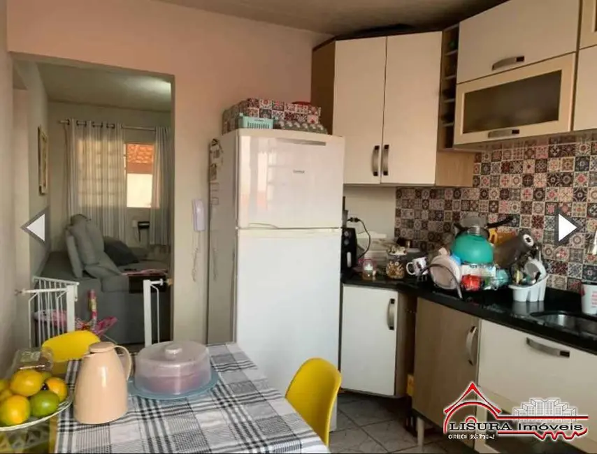 Foto 4 de Casa de Condomínio com 2 quartos à venda, 51m2 em Jardim Maria Amélia, Jacarei - SP