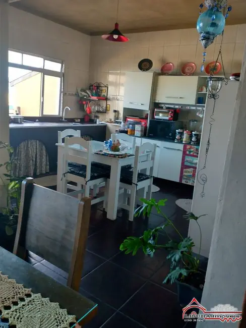 Foto 5 de Casa com 3 quartos à venda, 225m2 em Cidade Salvador, Jacarei - SP