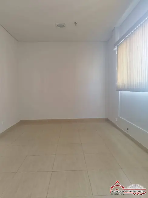 Sala Comercial para alugar, 39m2 em Centro, Jacarei - SP - imagem 3 Foto 3 de Sala Comercial para alugar, 39m2 em Centro, Jacarei - SP