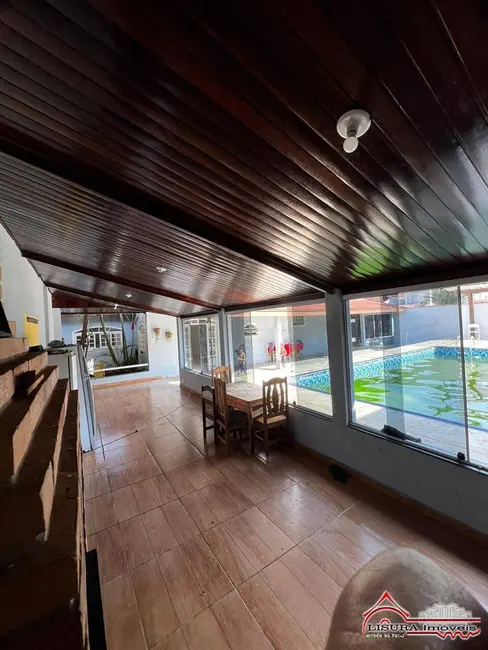 Foto 4 de Casa com 5 quartos à venda, 500m2 em Loteamento Villa Branca, Jacarei - SP