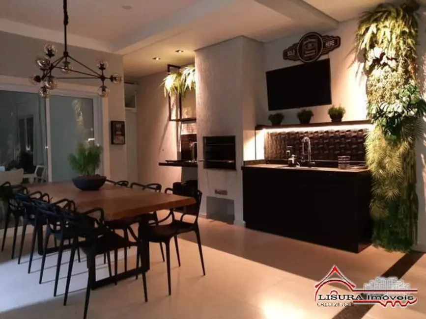 Foto 1 de Casa de Condomínio com 4 quartos à venda, 210m2 em Loteamento Villa Branca, Jacarei - SP