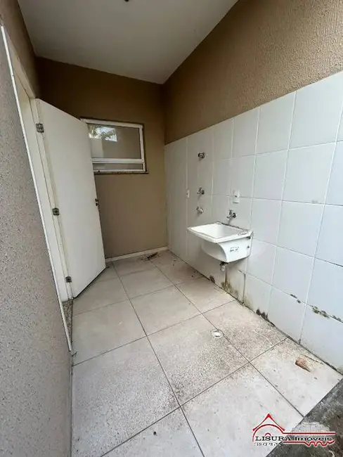 Casa com 3 quartos à venda, 126m2 em Santa Cruz dos Lázaros, Jacarei - SP - imagem 9 Foto 9 de Casa com 3 quartos à venda, 126m2 em Santa Cruz dos Lázaros, Jacarei - SP