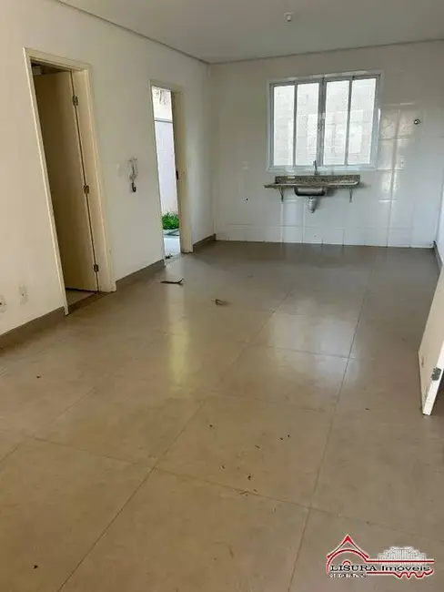 Casa com 3 quartos à venda, 126m2 em Santa Cruz dos Lázaros, Jacarei - SP - imagem 3 Foto 3 de Casa com 3 quartos à venda, 126m2 em Santa Cruz dos Lázaros, Jacarei - SP