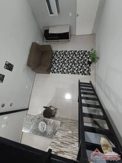 Foto 6 de Casa com 1 quarto para alugar, 30m2 em Jardim Colônia, Jacarei - SP