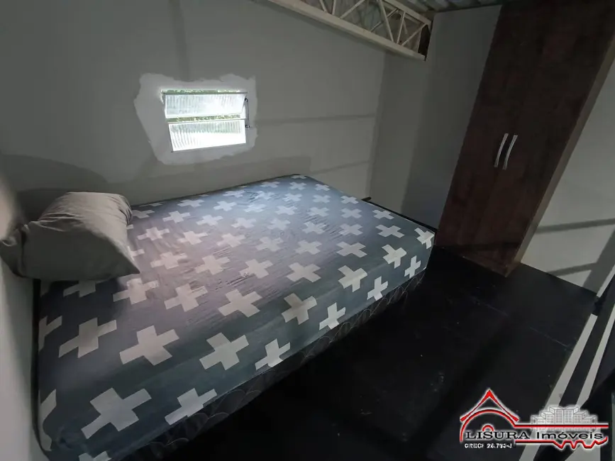 Foto 9 de Casa com 1 quarto para alugar, 30m2 em Jardim Colônia, Jacarei - SP