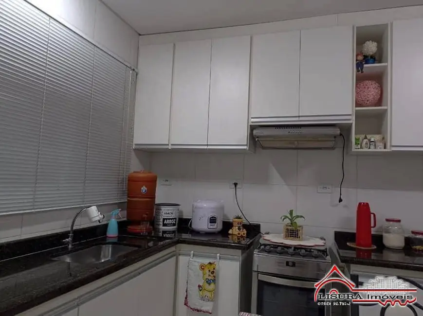 Foto 6 de Casa com 3 quartos à venda, 110m2 em Centro, Jacarei - SP