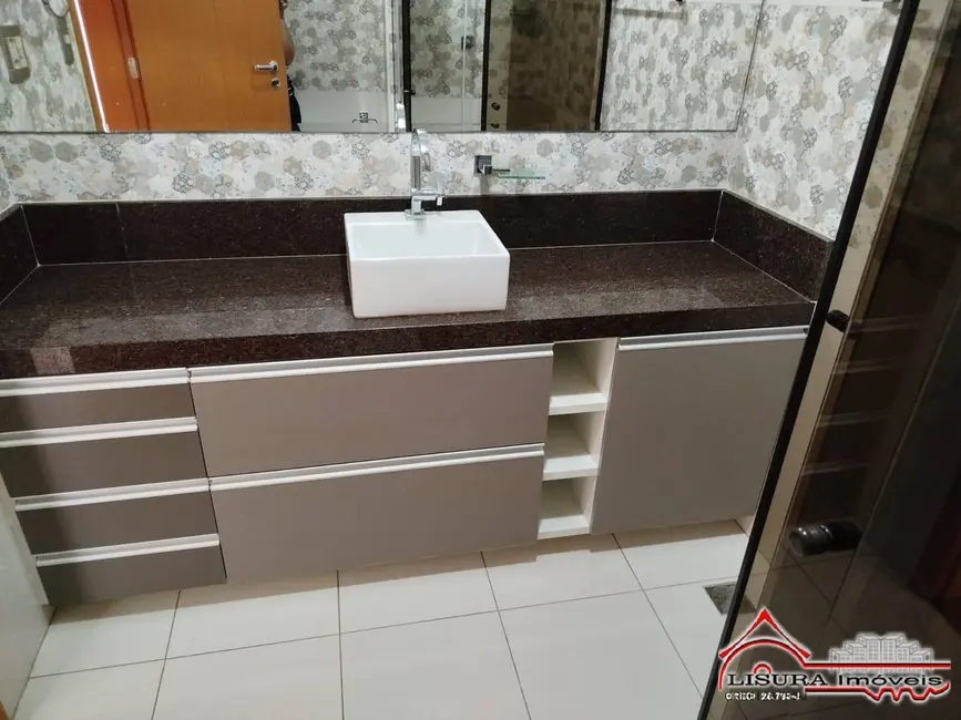 Apartamento com 2 quartos para alugar, 62m2 em Centro, Jacarei - SP - imagem 6 Foto 6 de Apartamento com 2 quartos para alugar, 62m2 em Centro, Jacarei - SP