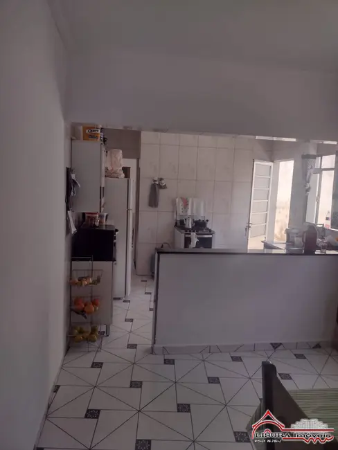 Foto 4 de Casa com 3 quartos à venda, 197m2 em Parque Imperial, Jacarei - SP