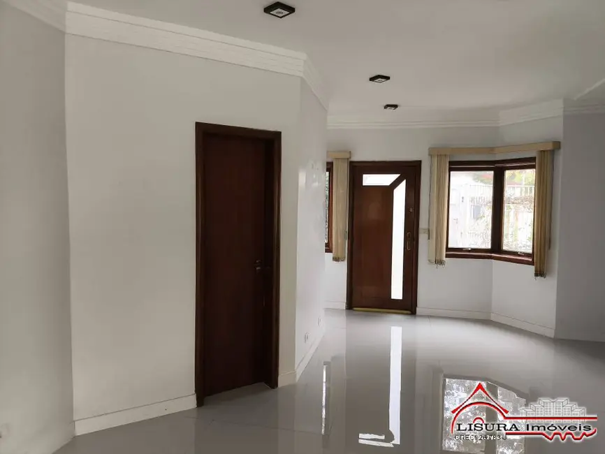 Foto 3 de Casa com 3 quartos à venda, 237m2 em Jardim América, Jacarei - SP