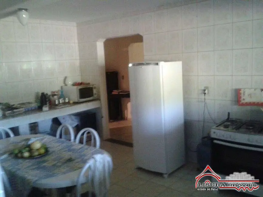 Chácara com 4 quartos à venda, 345m2 em Igarata - SP - imagem 9 Foto 9 de Chácara com 4 quartos à venda, 345m2 em Igarata - SP