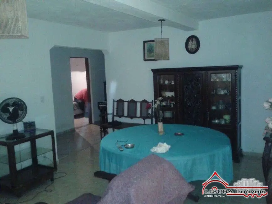 Chácara com 4 quartos à venda, 345m2 em Igarata - SP - imagem 8 Foto 8 de Chácara com 4 quartos à venda, 345m2 em Igarata - SP