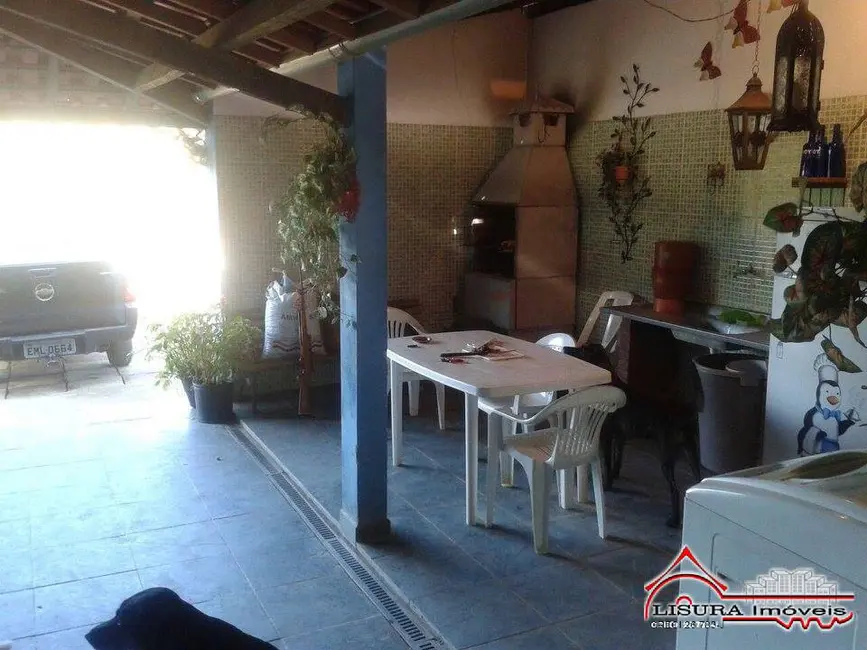 Chácara com 4 quartos à venda, 345m2 em Igarata - SP - imagem 6 Foto 6 de Chácara com 4 quartos à venda, 345m2 em Igarata - SP