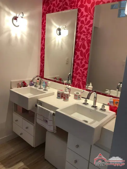 Foto 4 de Casa com 5 quartos à venda, 237m2 em Jardim América, Jacarei - SP